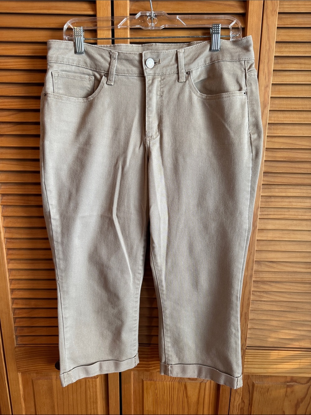 Time and Tru Beige Capri mid-rise Jeans with cuff - Size 14